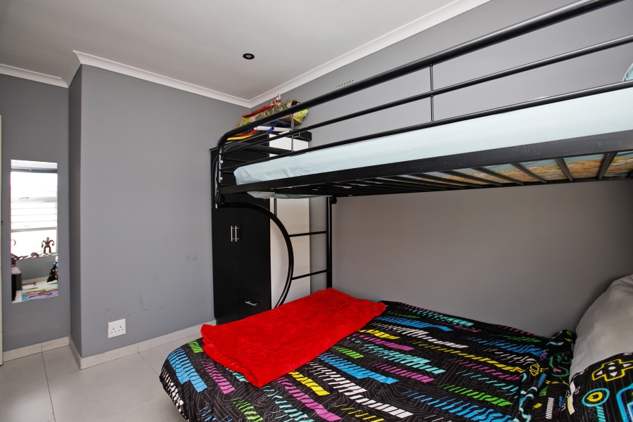 4 Bedroom Property for Sale in Marina Da Gama Western Cape